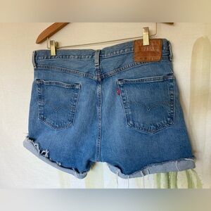 Levi’s 36” Women's Cutoffs
